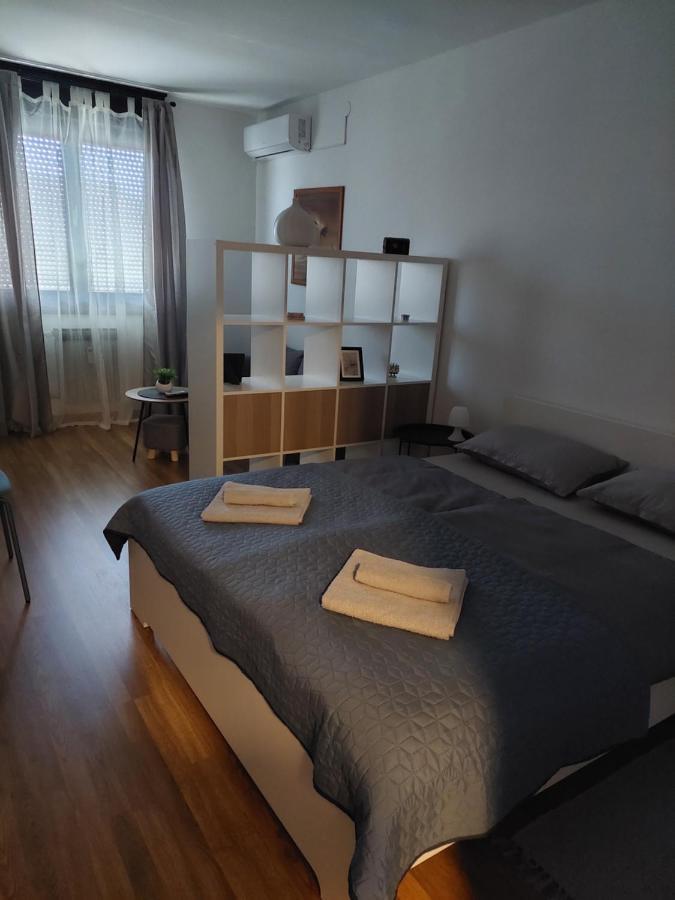 M&M Apartment Velika Gorica Exteriör bild