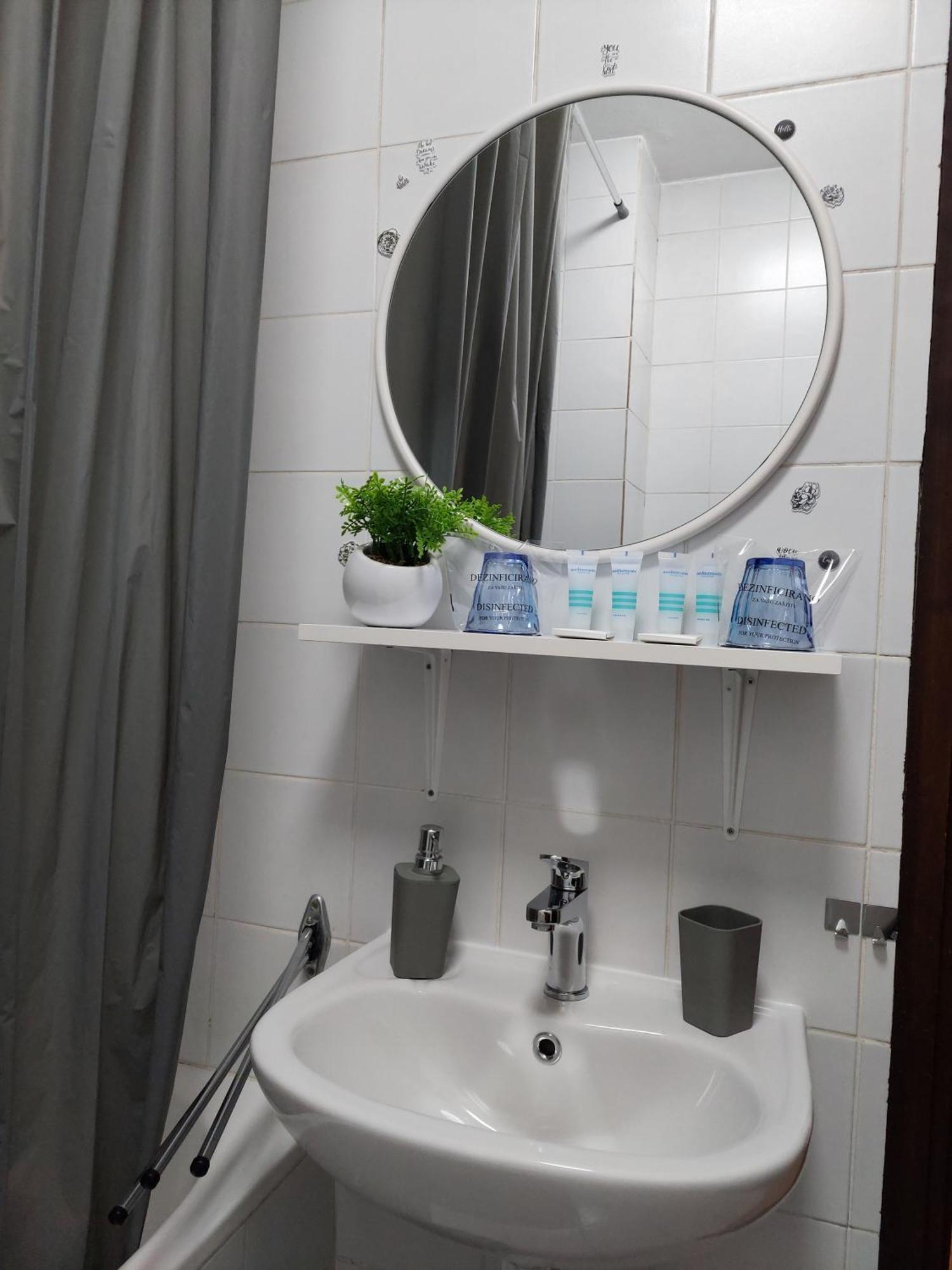 M&M Apartment Velika Gorica Exteriör bild